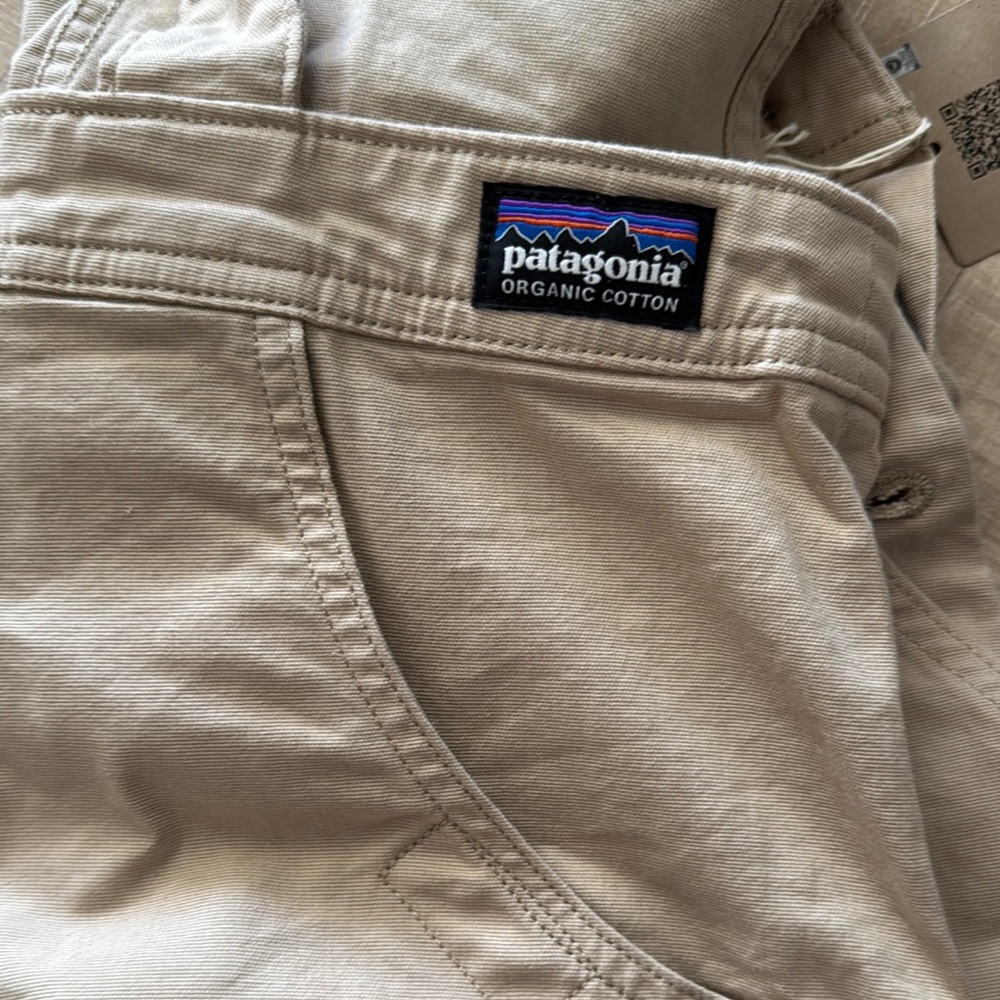 Stylish Tan Women's stand up cropped Patagonia Overalls - Picture 4 of 6